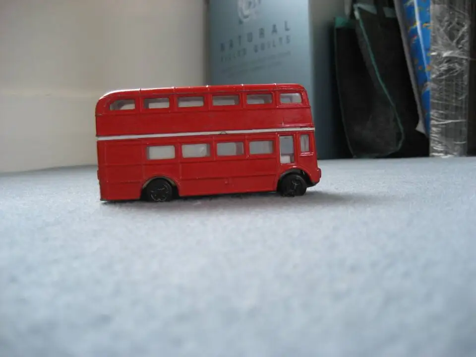 Red bus, phone box and black cab, Londres