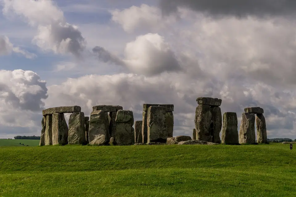 Salisbury and Stonehenge, London